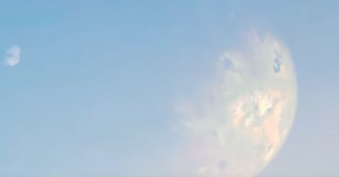 Chemtrails – They’re hiding Nibiru / Planet X in the sky until now